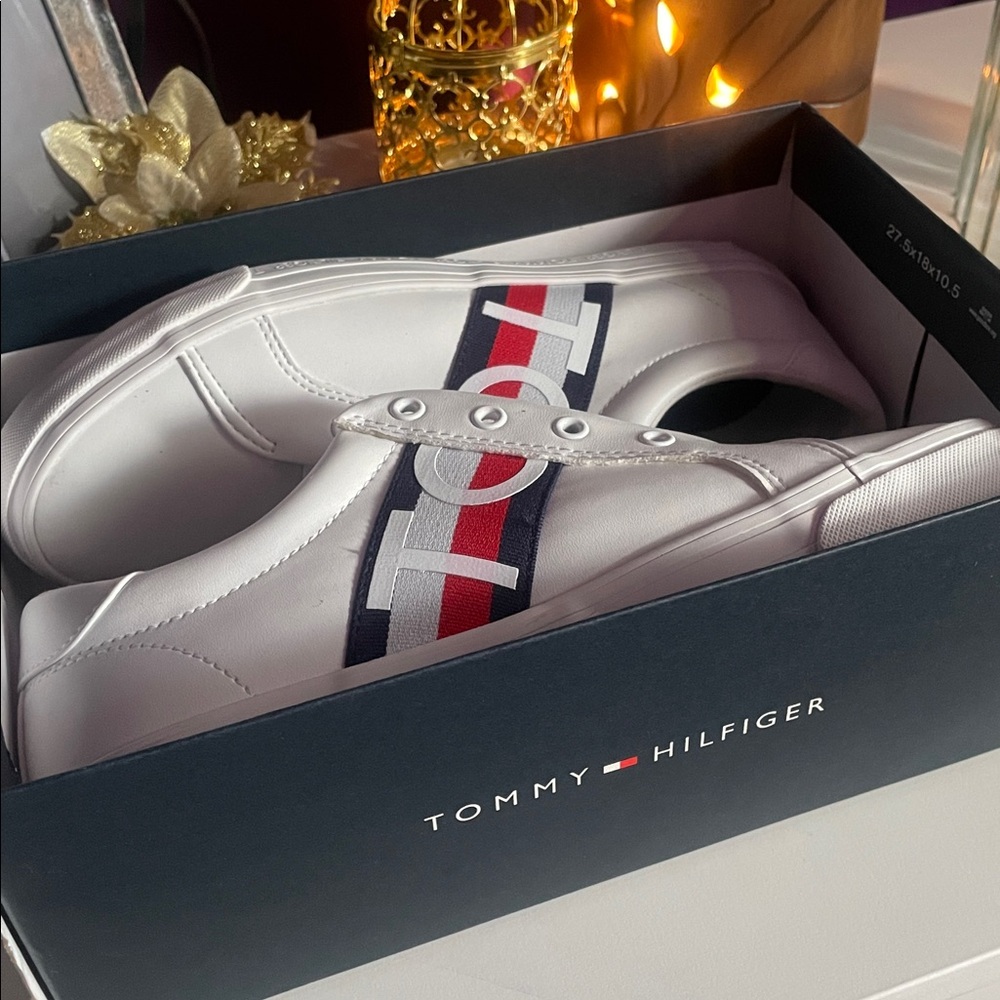 Tommy Hilfiger Navy Shoes (Slightly Used)